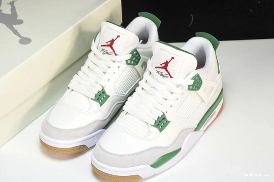 SB  Retro  Jordan  4 DR5415-103 DR5415-103 Green Pine 0520